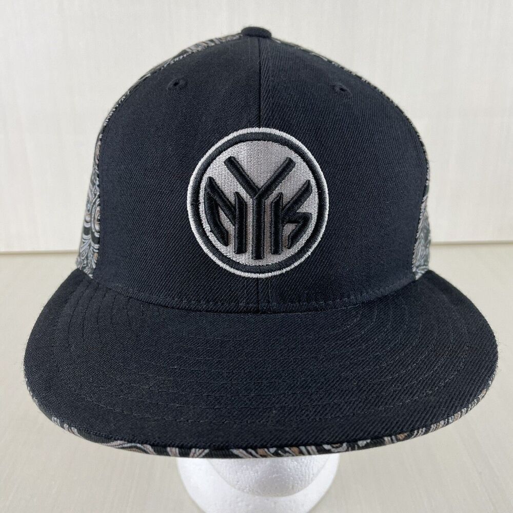 New York Knicks Reebok Hat Cap Fitted 7 3/4 Black Headwear NBA
